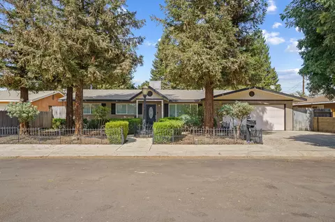 1804 W Sunnyside Ave, Visalia, CA 93277