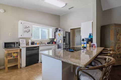 491 Davis Pl, Lemoore, CA 93245 photo 14