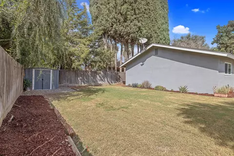 3441 W Iris Ave, Visalia, CA 93277 photo 41