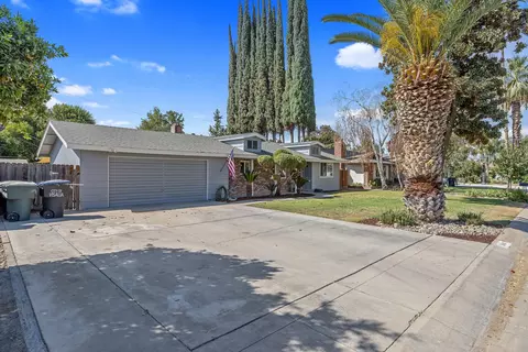 3441 W Iris Ave, Visalia, CA 93277 photo 3
