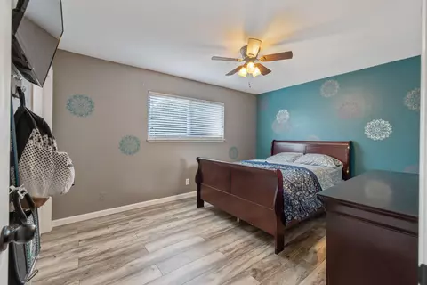 3441 W Iris Ave, Visalia, CA 93277 photo 29