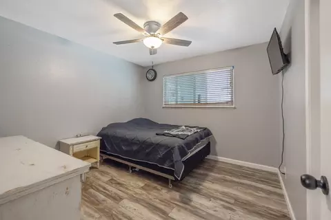3441 W Iris Ave, Visalia, CA 93277 photo 27