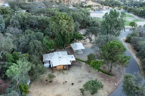 42156 Eggers Dr, Three Rivers, CA 93271