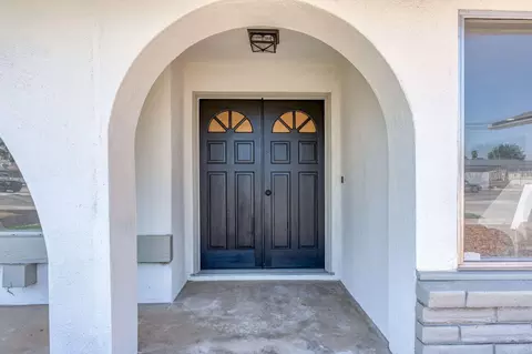 1399 E Boyer Dr, Tulare, CA 93274 photo 4
