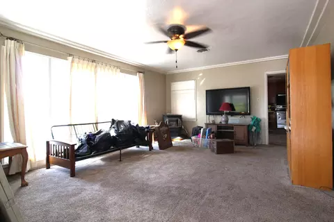 531 Oatman Ave, Sanger, CA 93657 photo 2