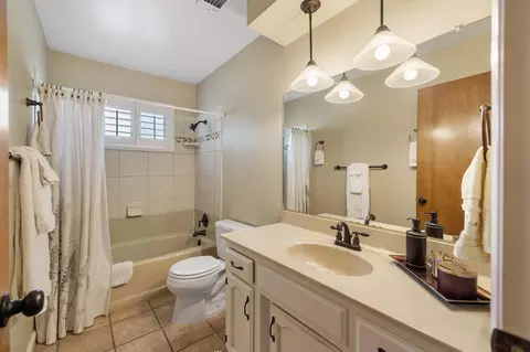 2516 E Tulare Ave, Visalia, CA 93292 photo 17