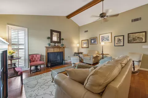 2516 E Tulare Ave, Visalia, CA 93292 photo 9