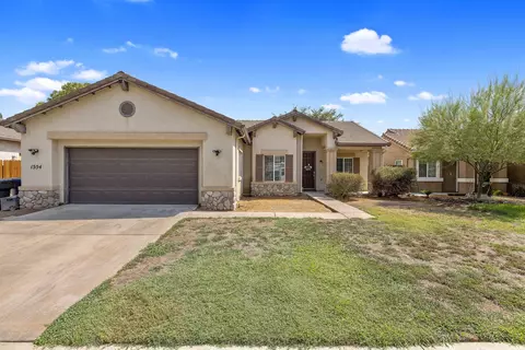 1554 Firestone Dr, Tulare, CA 93274