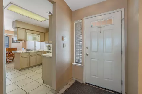 695 Marin Dr, Lemoore, CA 93245 photo 4