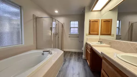 2409 E Oak Ave, Visalia, CA 93292 photo 20