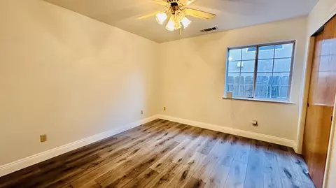 2409 E Oak Ave, Visalia, CA 93292 photo 14