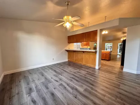 2409 E Oak Ave, Visalia, CA 93292 photo 11