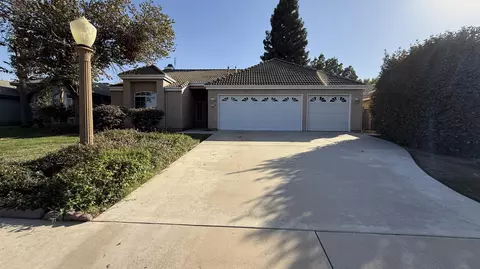 2409 E Oak Ave, Visalia, CA 93292