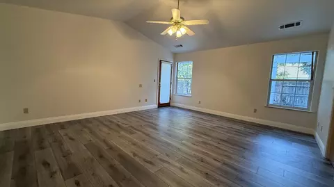 2409 E Oak Ave, Visalia, CA 93292 photo 28