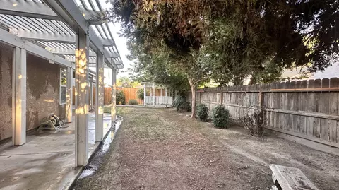 2409 E Oak Ave, Visalia, CA 93292 photo 32