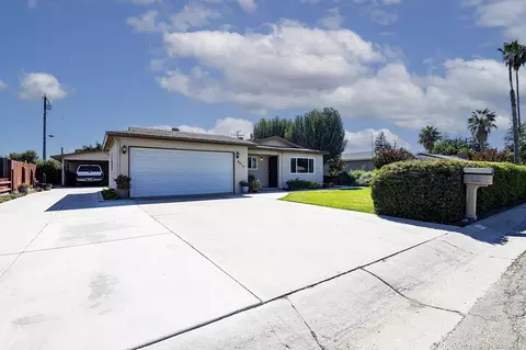 4417 W Whitendale Ave, Visalia, CA 93277