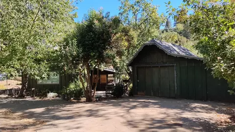 184 Manzanita Ct, Springville, CA 93265