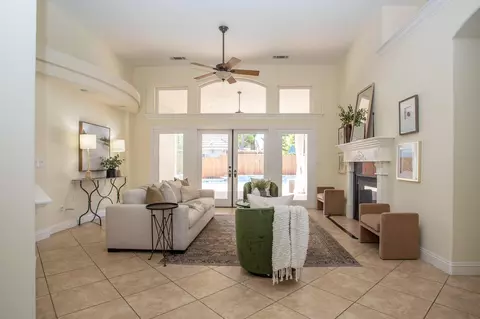 Living - 2115 S Cedar St, Visalia, CA 93292 photo 1 of 9