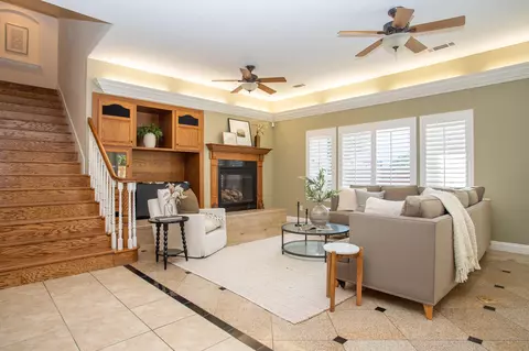 Living - 2115 S Cedar St, Visalia, CA 93292 photo 5 of 9