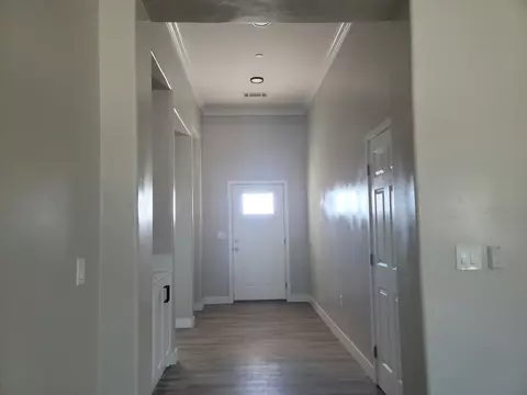 1528 E Ferguson Ave, Visalia, CA 93292 photo 9