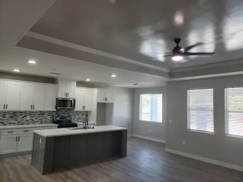 1528 E Ferguson Ave, Visalia, CA 93292 photo 3