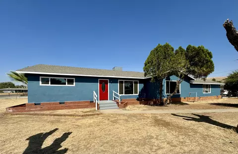 1315 E Hermosa St, Lindsay, CA 93247