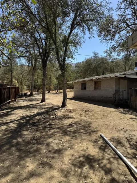 43554 Skyline Dr #B, Three Rivers, CA 93271 photo 11