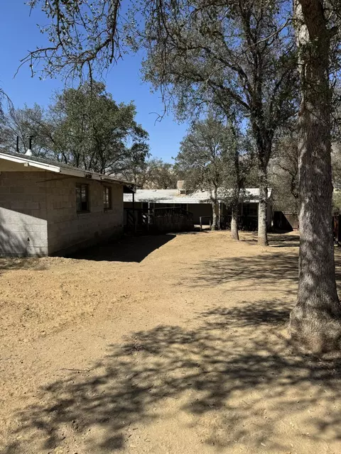43554 Skyline Dr #B, Three Rivers, CA 93271 photo 12