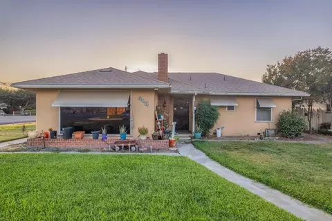 413 N Johnson Pl, Porterville, CA 93257