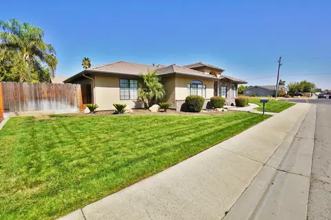 1234 Cedar Lane Ln, Lemoore, CA 93245 photo 2