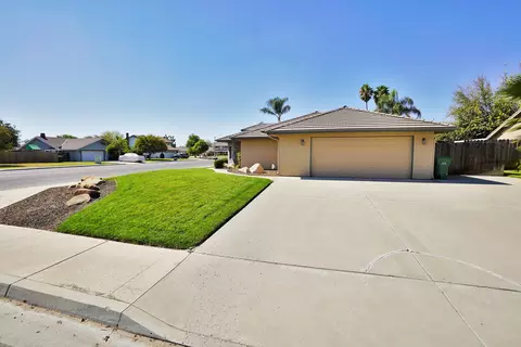 1234 Cedar Lane Ln, Lemoore, CA 93245 photo 5