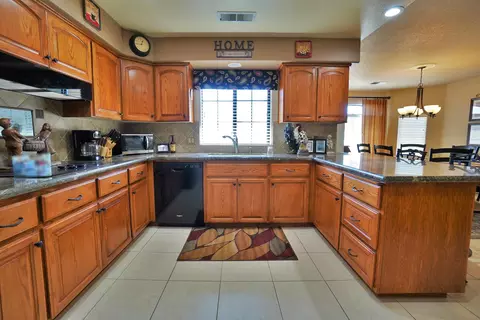 1234 Cedar Lane Ln, Lemoore, CA 93245 photo 22