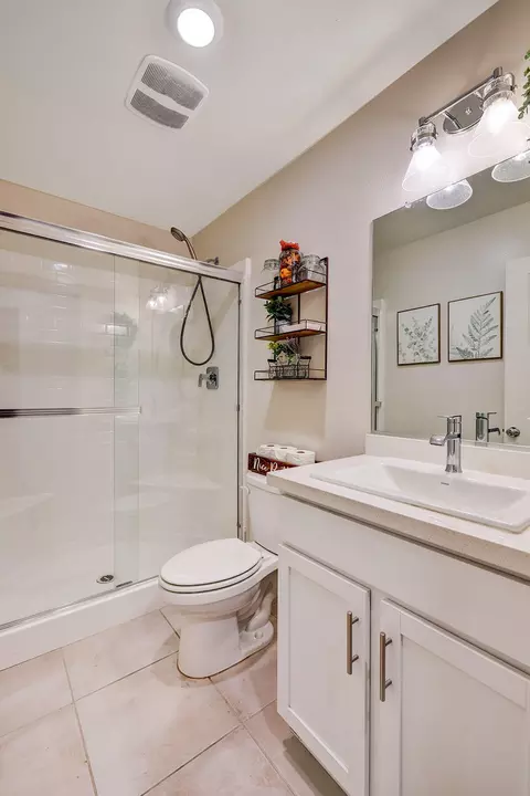 128 E Porter Ave, Visalia, CA 93291 photo 28