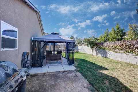 128 E Porter Ave, Visalia, CA 93291 photo 39