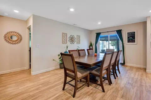 128 E Porter Ave, Visalia, CA 93291 photo 17