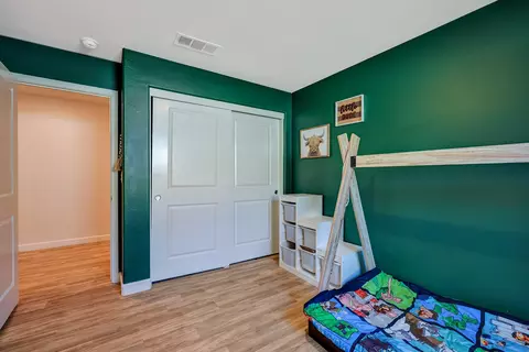 128 E Porter Ave, Visalia, CA 93291 photo 33