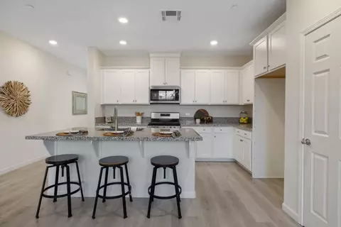 3206 E Seeger Ave, Visalia, CA 93292 photo 11