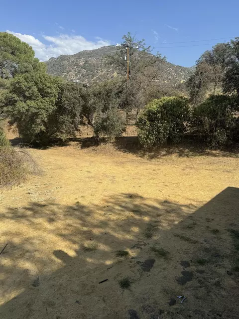 43927 Skyline Dr, Three Rivers, CA 93271 photo 5