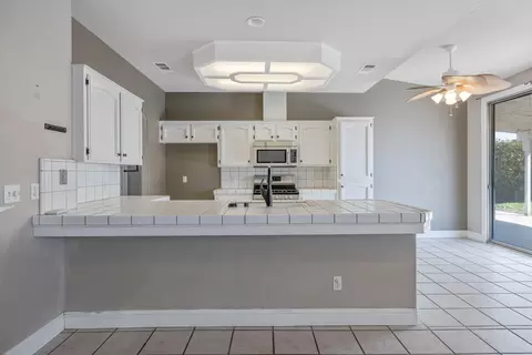2105 Shell Ct, Tulare, CA 93274 photo 16