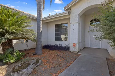 2105 Shell Ct, Tulare, CA 93274 photo 4