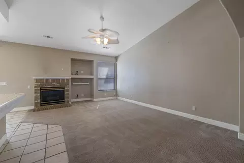 2105 Shell Ct, Tulare, CA 93274 photo 12