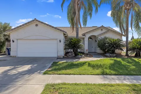 2105 Shell Ct, Tulare, CA 93274