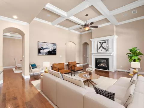 501 W Derbyshire Ln, Clovis, CA 93619 photo 10