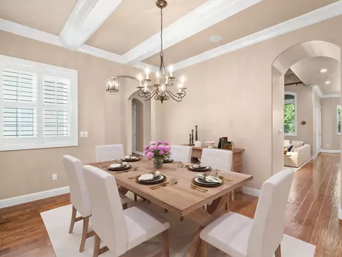 501 W Derbyshire Ln, Clovis, CA 93619 photo 11