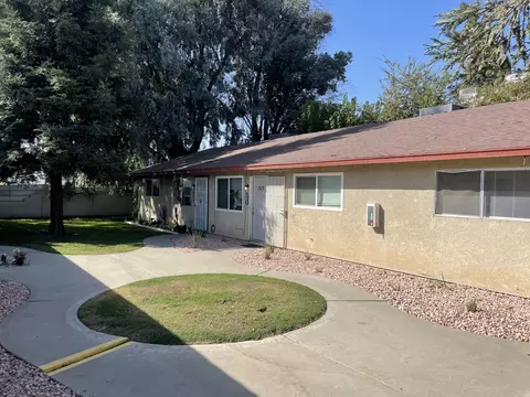 1513 E Douglas Ave, Visalia, CA 93292 photo 4