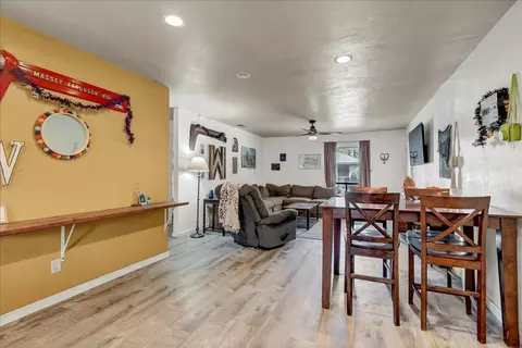 1912 E Vassar Dr, Visalia, CA 93292 photo 12