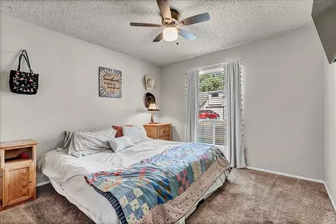 1912 E Vassar Dr, Visalia, CA 93292 photo 14