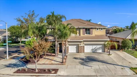 3228 W Vine Ave, Visalia, CA 93291