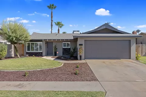 1401 Elaine Dr, Hanford, CA 93230