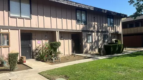 1221 N Peach Ave #159, Fresno, CA 93727